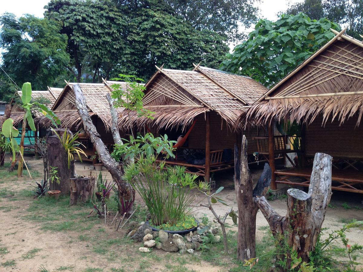 Aule Guest House And Bar Koh Lanta Exterior photo